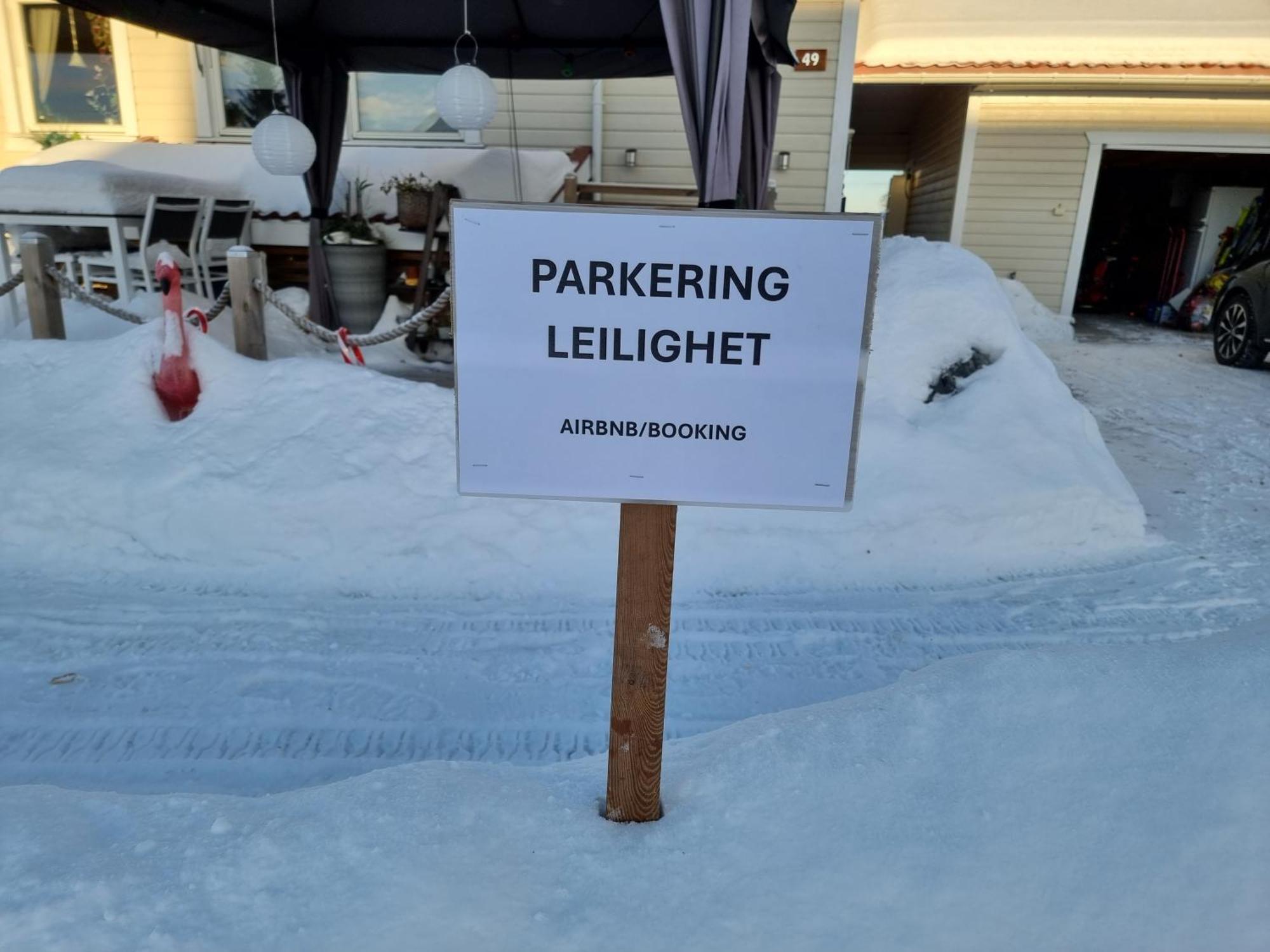 Kjellerleilighet Egen Inngang. Stange Exterior photo